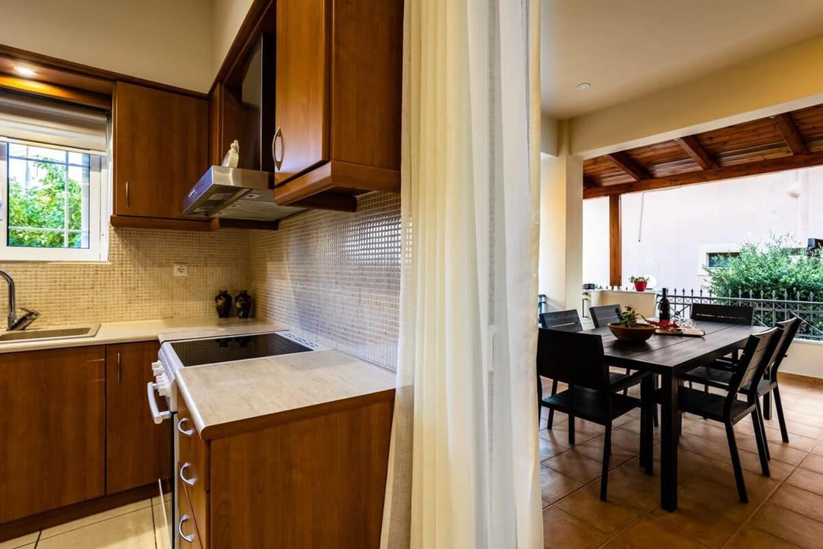 Filiatra Downtown Cozy Retreat - Homely Vibes Luaran gambar